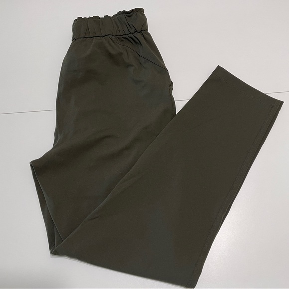 Lululemon keep moving pant - Picture 2 of 4